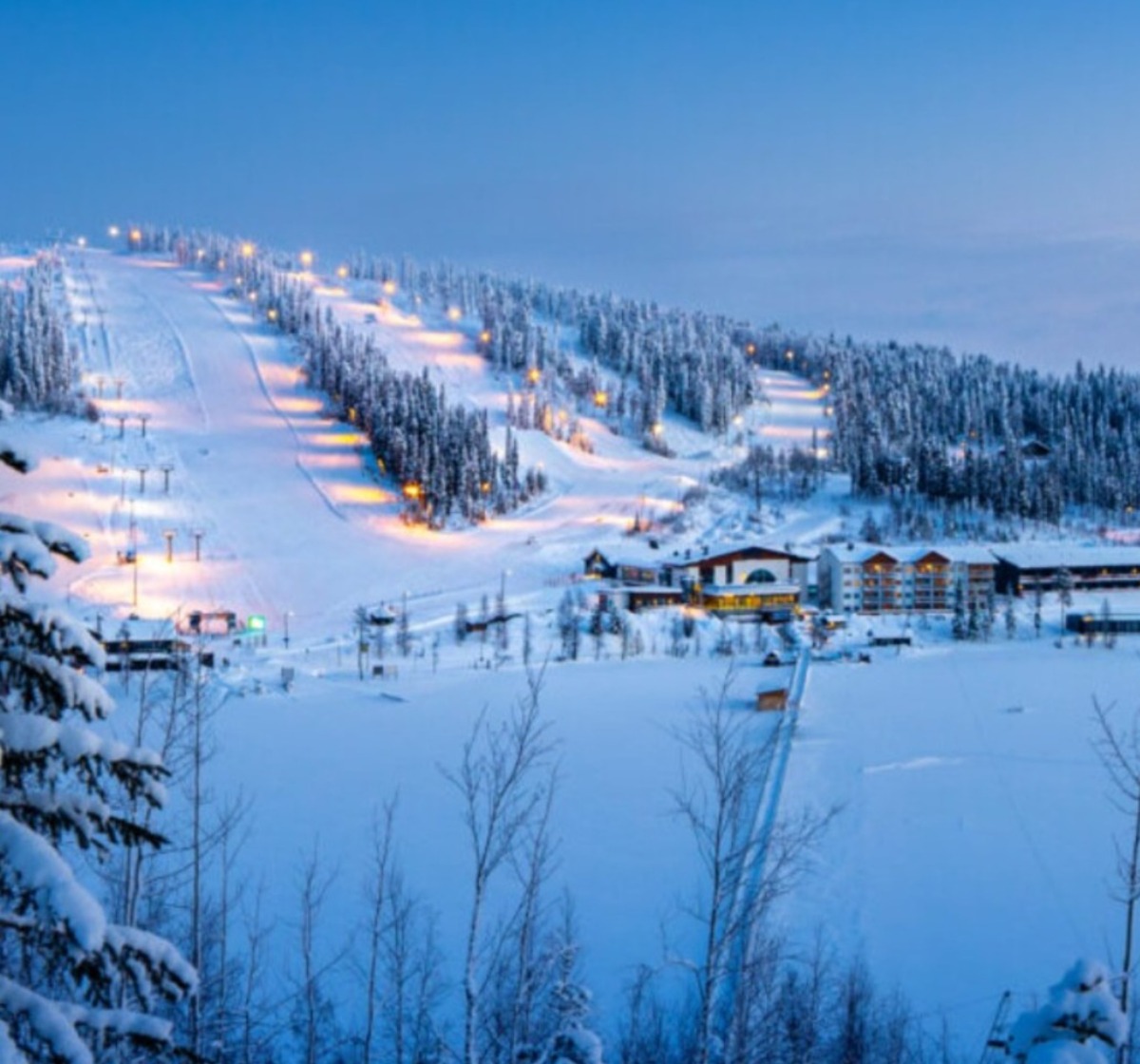 Iltamaisema talvisessa Ukkohallassa